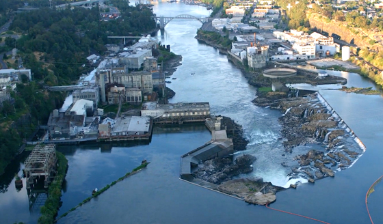 Aerial view of Willamette Falls in Oregon